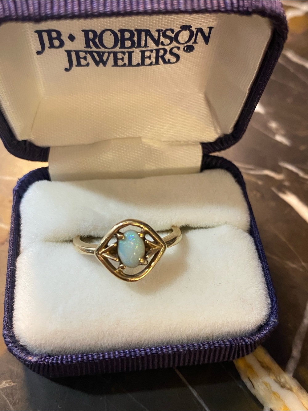 10K Solid Gold Yellow Opal Ring Size 5.5
